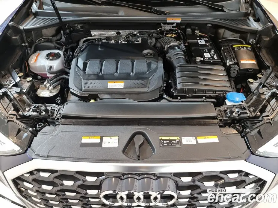 Audi Q3 2024 2.0 автомат (гидро), фото 6