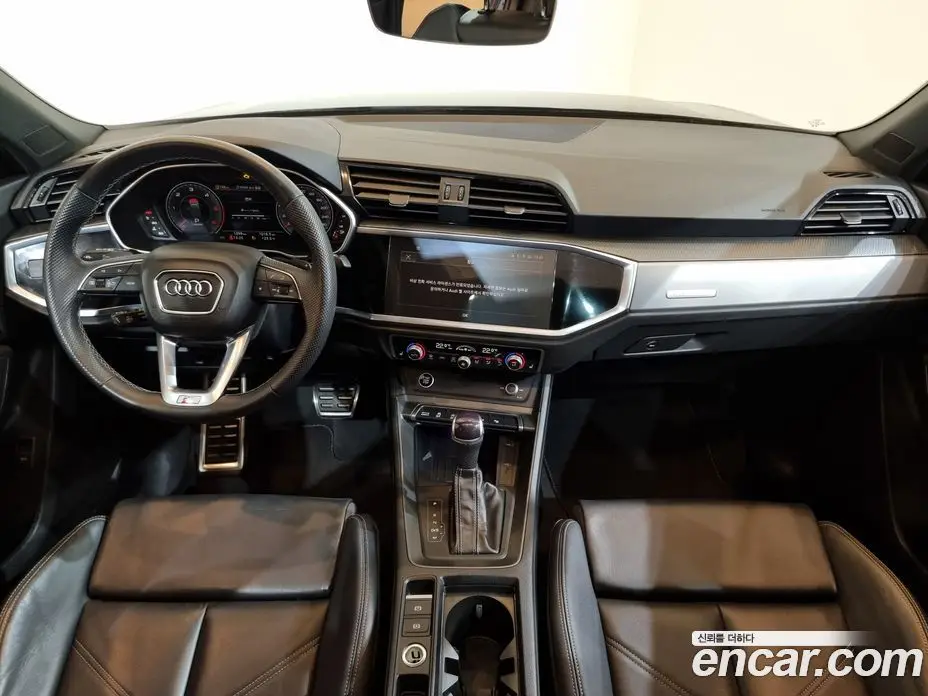 Audi Q3 2024 2.0 автомат (гидро), фото 7