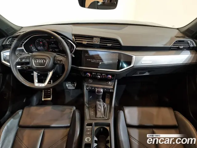 Audi Q3 2024 2.0 автомат (гидро), миниатюра 7
