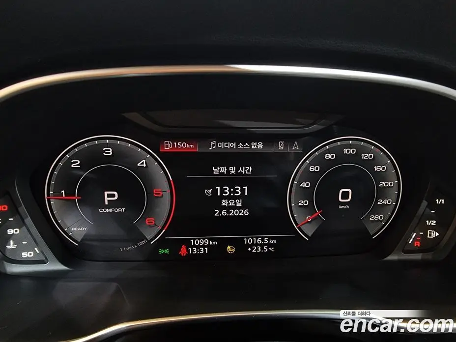 Audi Q3 2024 2.0 автомат (гидро), фото 8