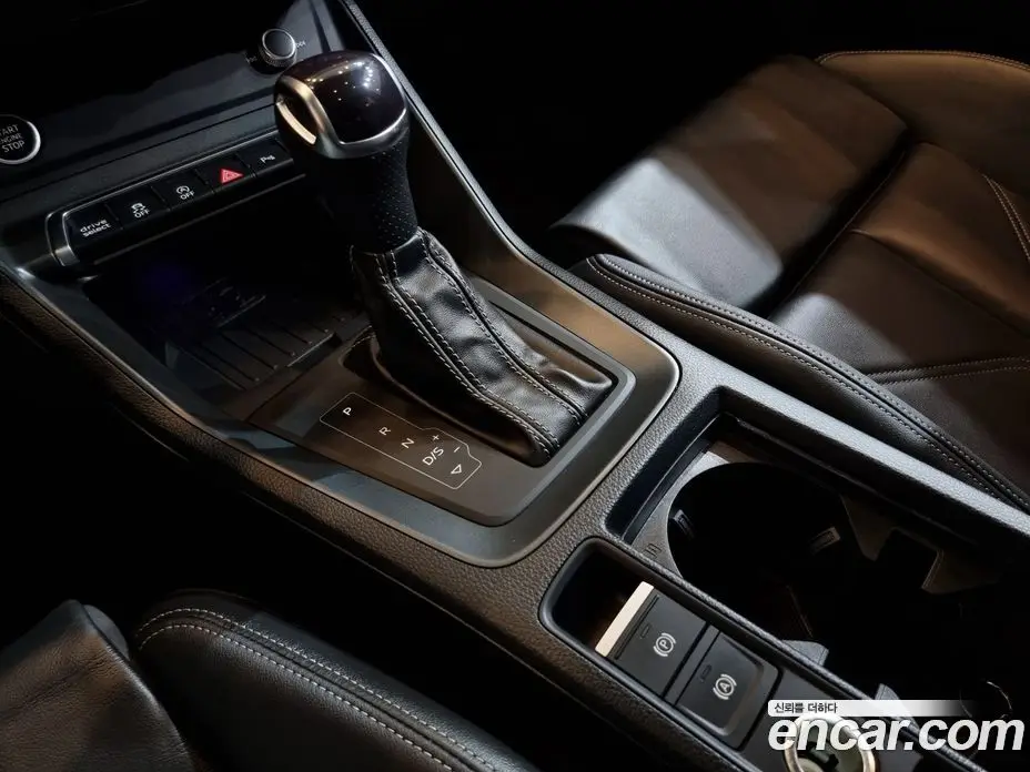 Audi Q3 2024 2.0 автомат (гидро), фото 9