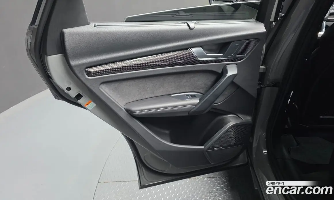 Audi SQ5 2021 3.0 автомат (гидро), фото 15