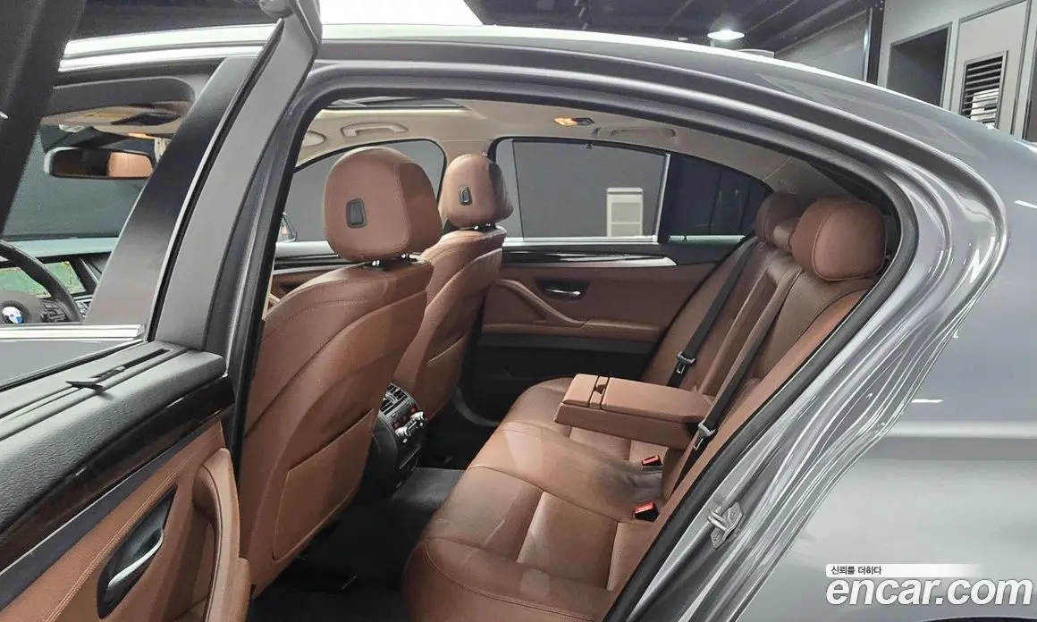 BMW 5 серия 2015 2.0 автомат (гидро), фото 12