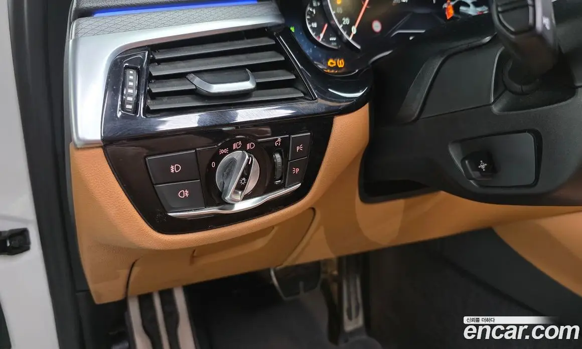 BMW 5 серия 2017 2.0 автомат (гидро), фото 27