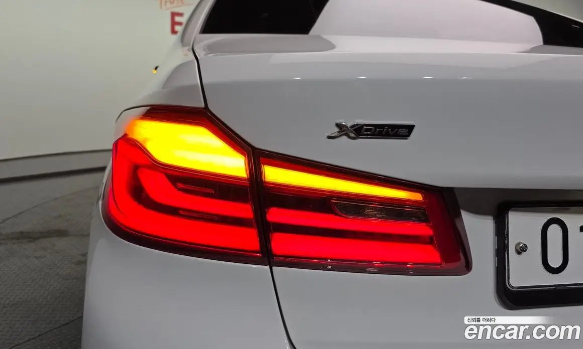 BMW 5 серия 2017 2.0 автомат (гидро), фото 9