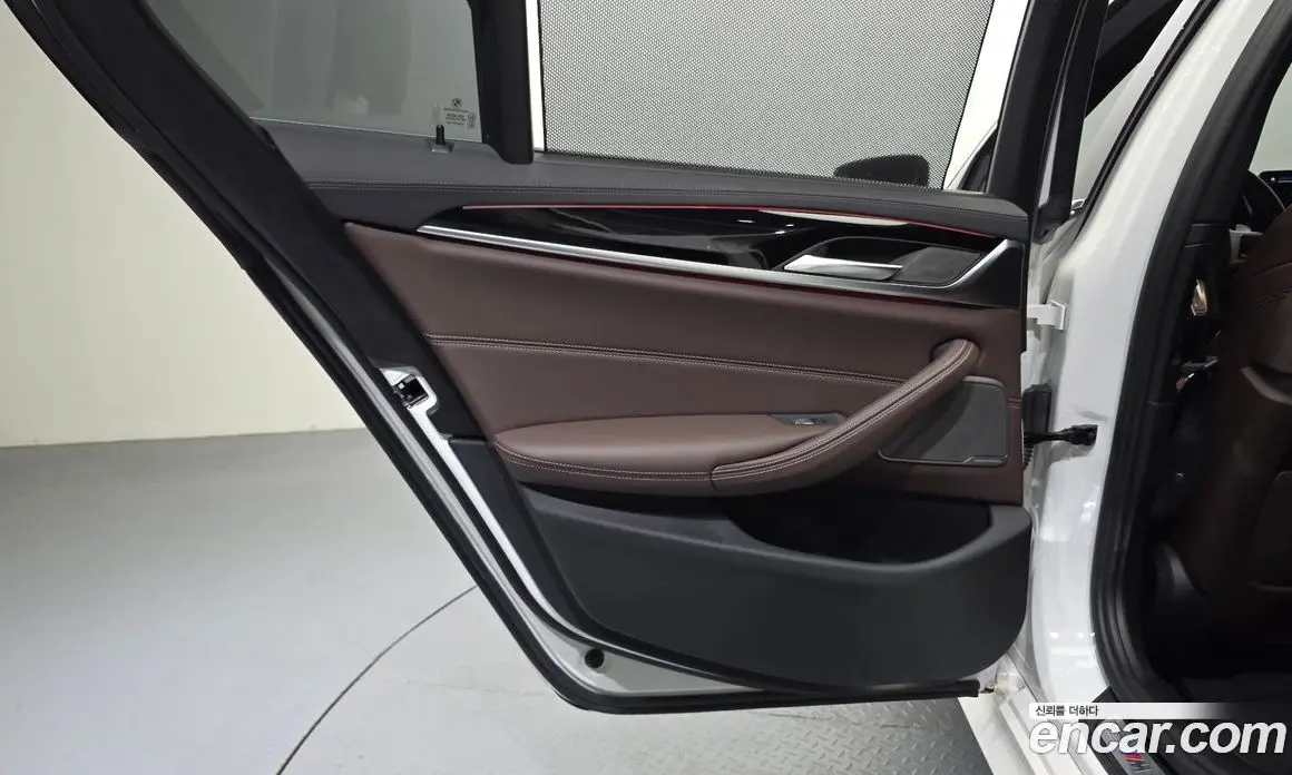 BMW 5 серия 2022 2.0 автомат (гидро), фото 15