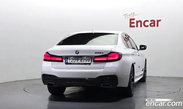 BMW 5 серия 2022 2.0 автомат (гидро), миниатюра 4