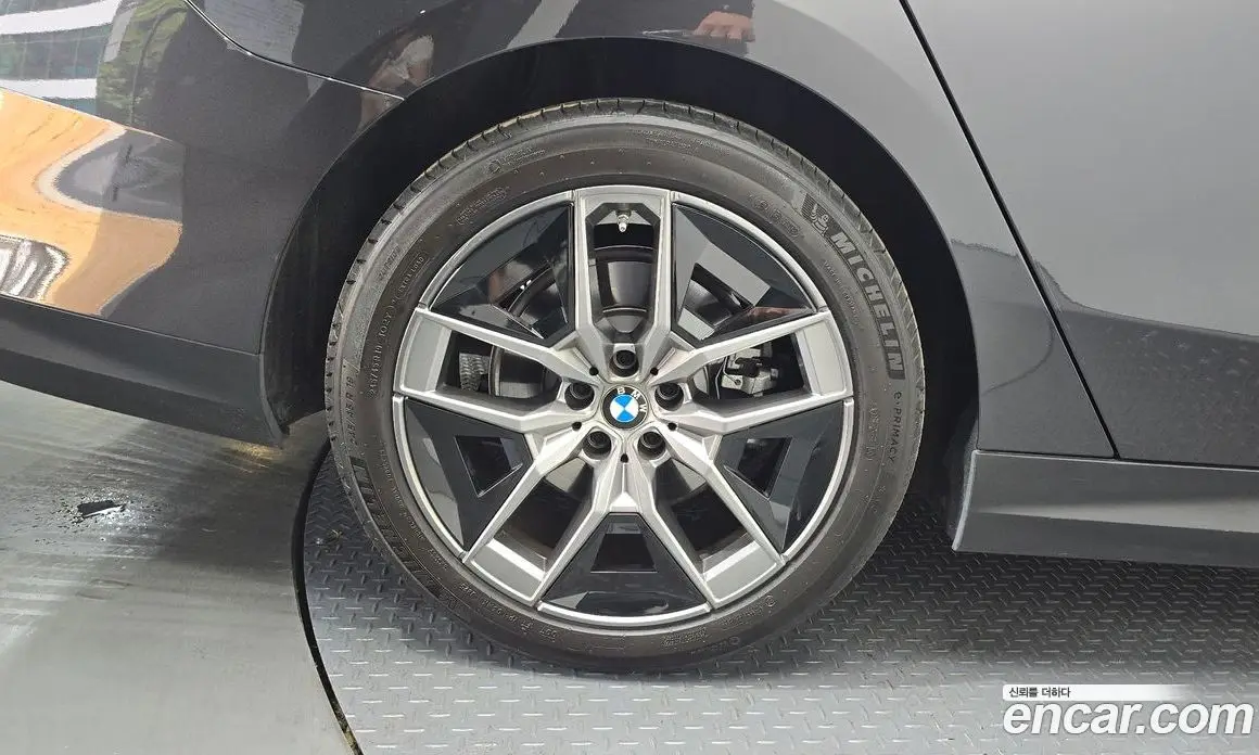 BMW 5 серия 2025 2.0 автомат (гидро), фото 26