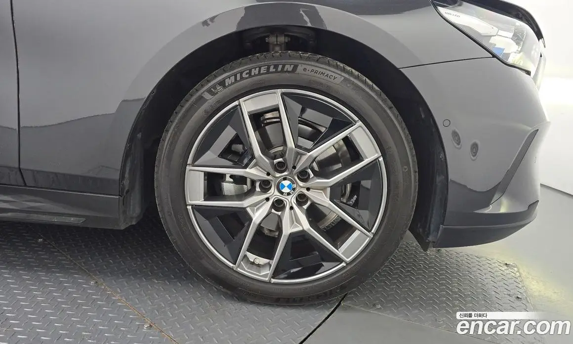 BMW 5 серия 2025 2.0 автомат (гидро), фото 27