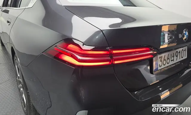 BMW 5 серия 2025 2.0 автомат (гидро), миниатюра 8