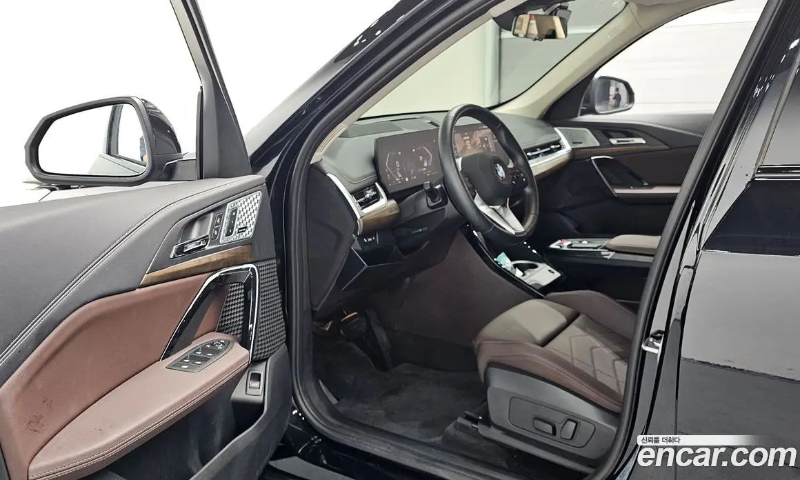 BMW X1 2024 2.0 автомат (гидро), фото 13