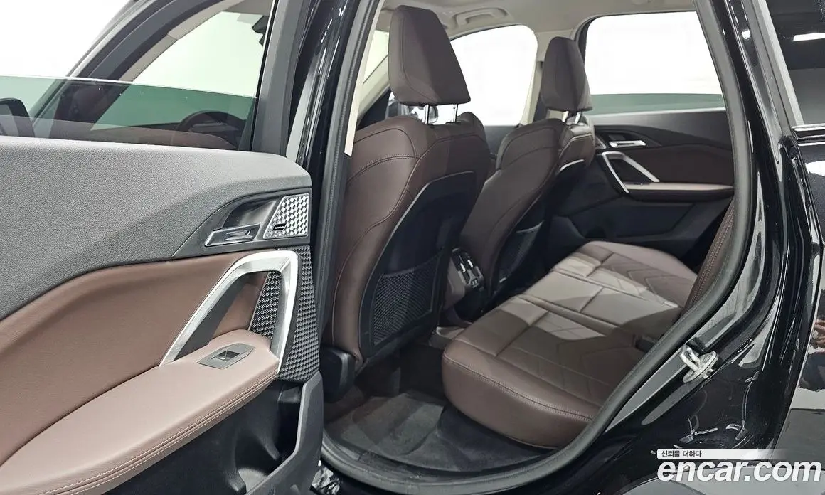 BMW X1 2024 2.0 автомат (гидро), фото 16