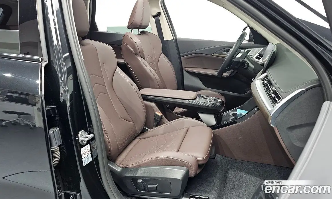 BMW X1 2024 2.0 автомат (гидро), фото 17