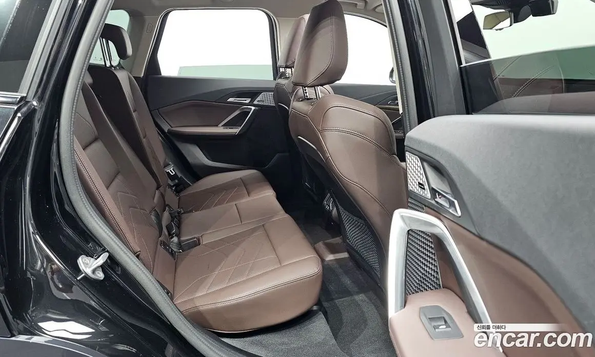 BMW X1 2024 2.0 автомат (гидро), фото 18