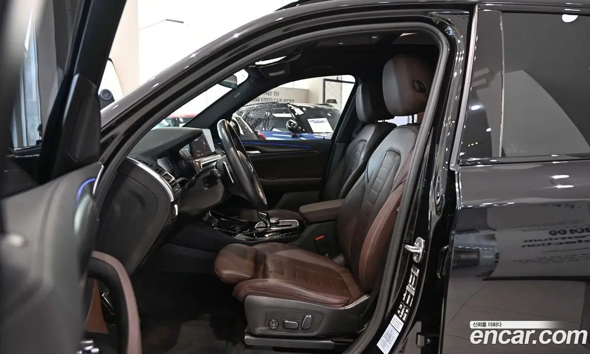 BMW X3 2024 2.0 автомат (гидро), фото 12