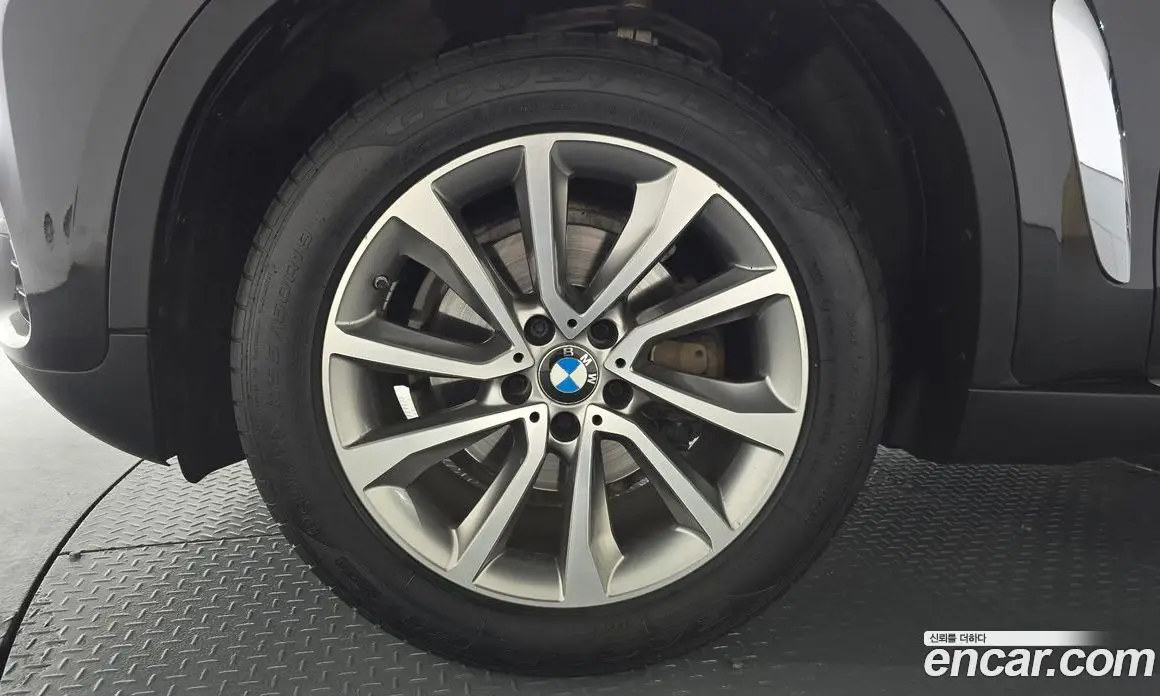 BMW X6 2016 3.0 автомат (гидро), фото 5