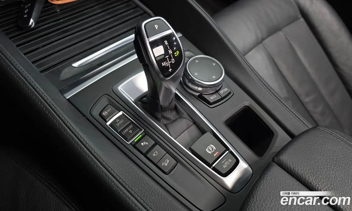 BMW X6 2016 3.0 автомат (гидро), фото 9