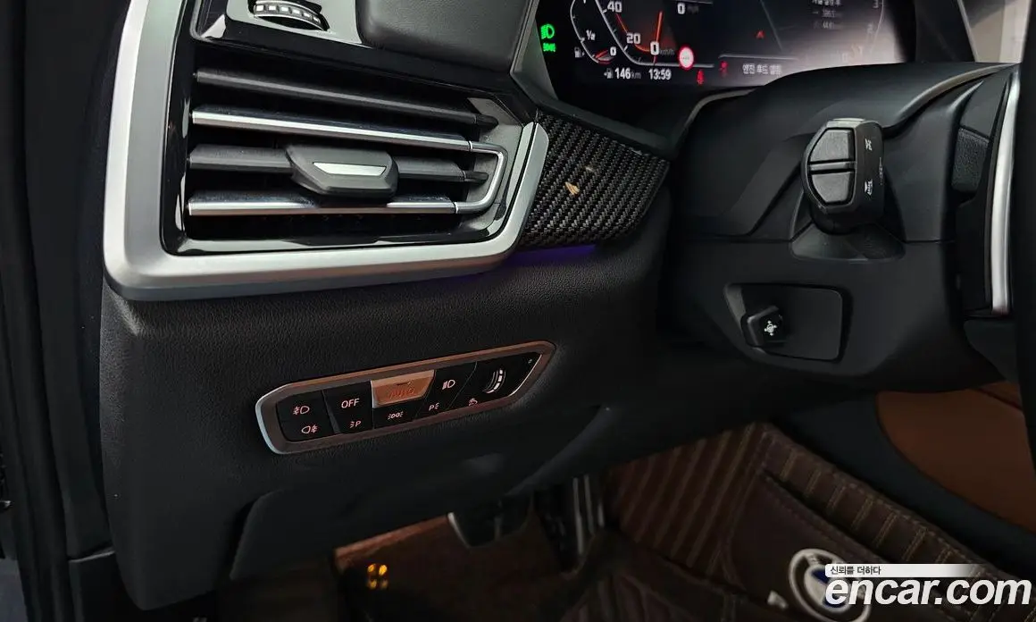 BMW X6 2021 4.4 автомат (гидро), фото 16