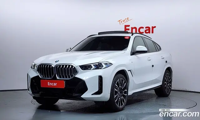 BMW X6, 2023, 56 028 км