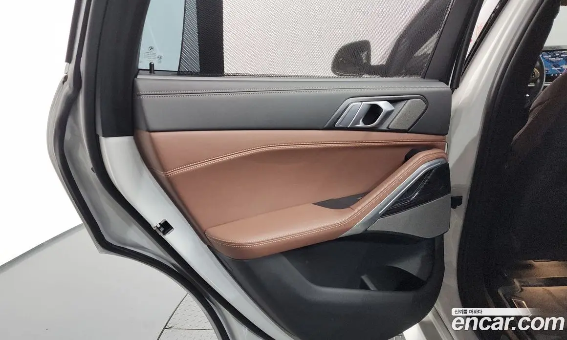 BMW X6 2023 3.0 автомат (гидро), фото 15