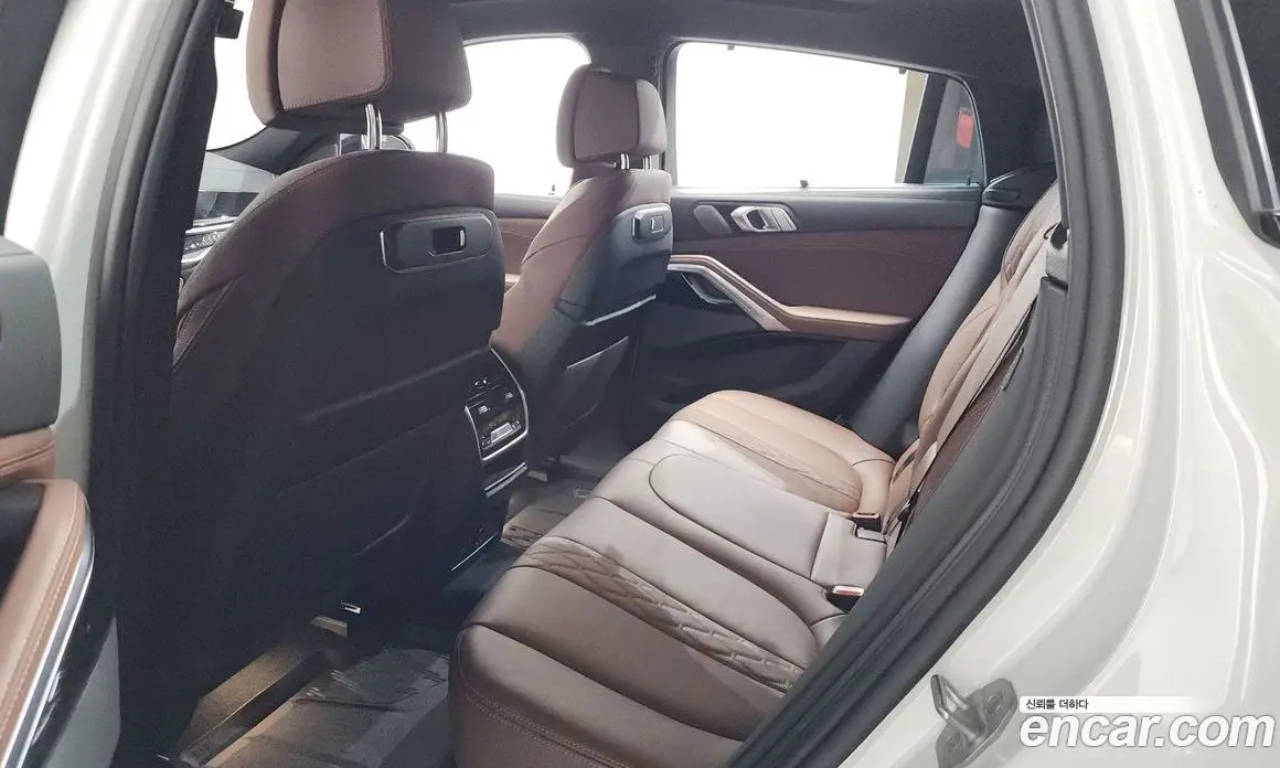 BMW X6 2023 3.0 автомат (гидро), фото 26