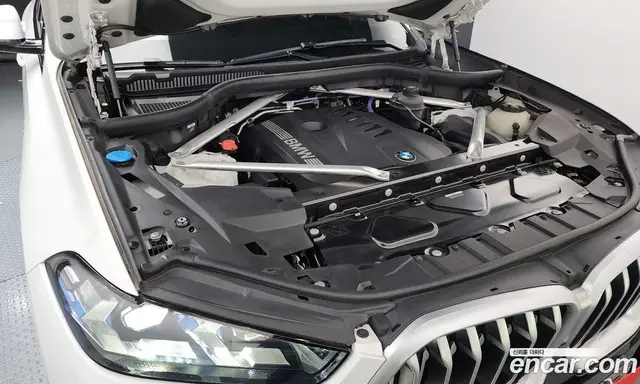 BMW X6 2023 3.0 автомат (гидро), миниатюра 6