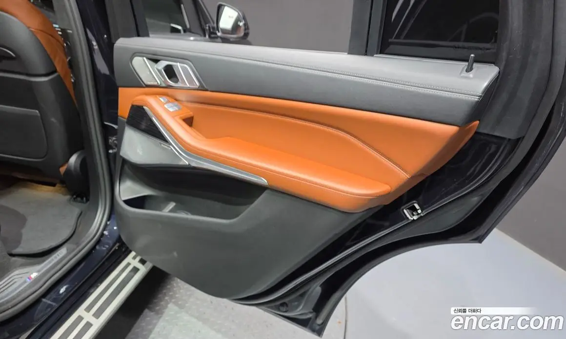 BMW X7 2021 3.0 автомат (гидро), фото 15