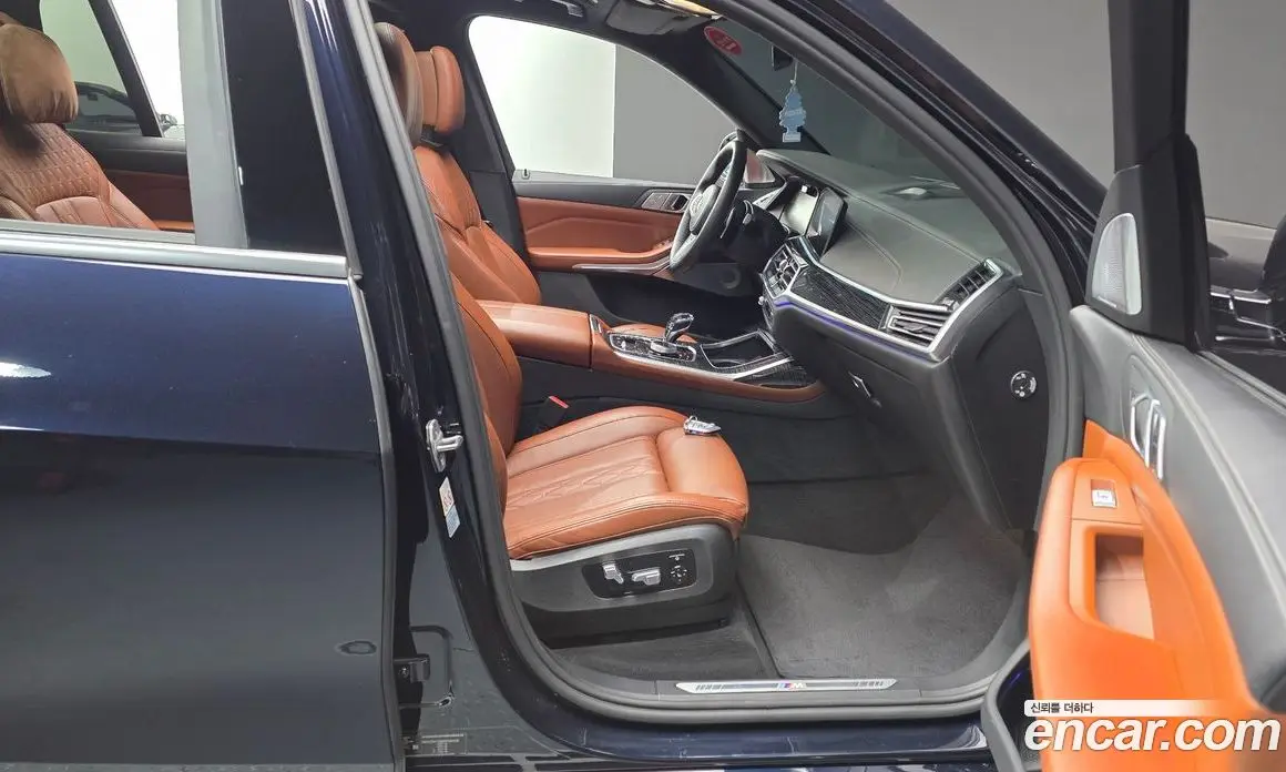 BMW X7 2021 3.0 автомат (гидро), фото 16