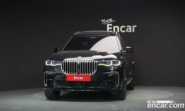 BMW X7 2021 3.0 автомат (гидро), миниатюра 3