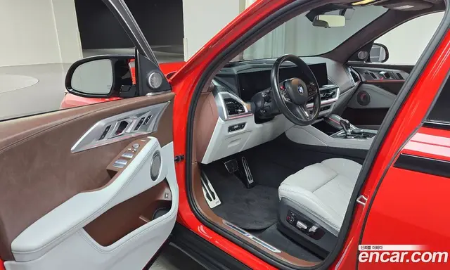 BMW XM 2023 4.4 автомат (гидро), миниатюра 10