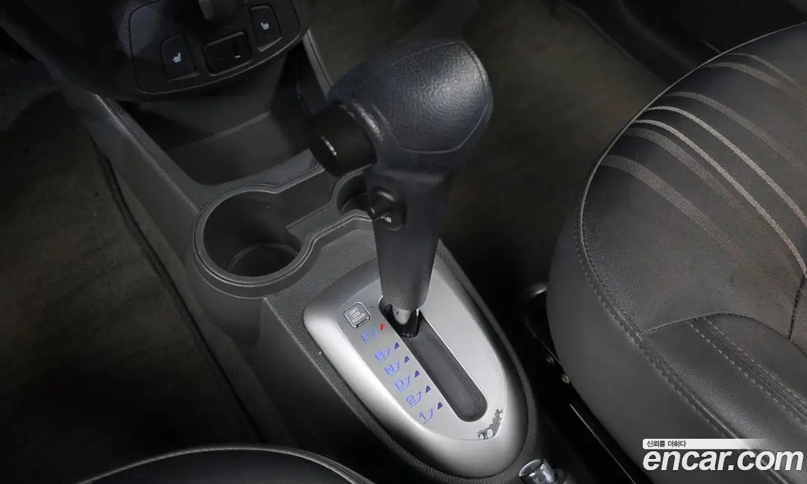 Chevrolet Spark 2014 1.0 автомат (гидро), фото 12