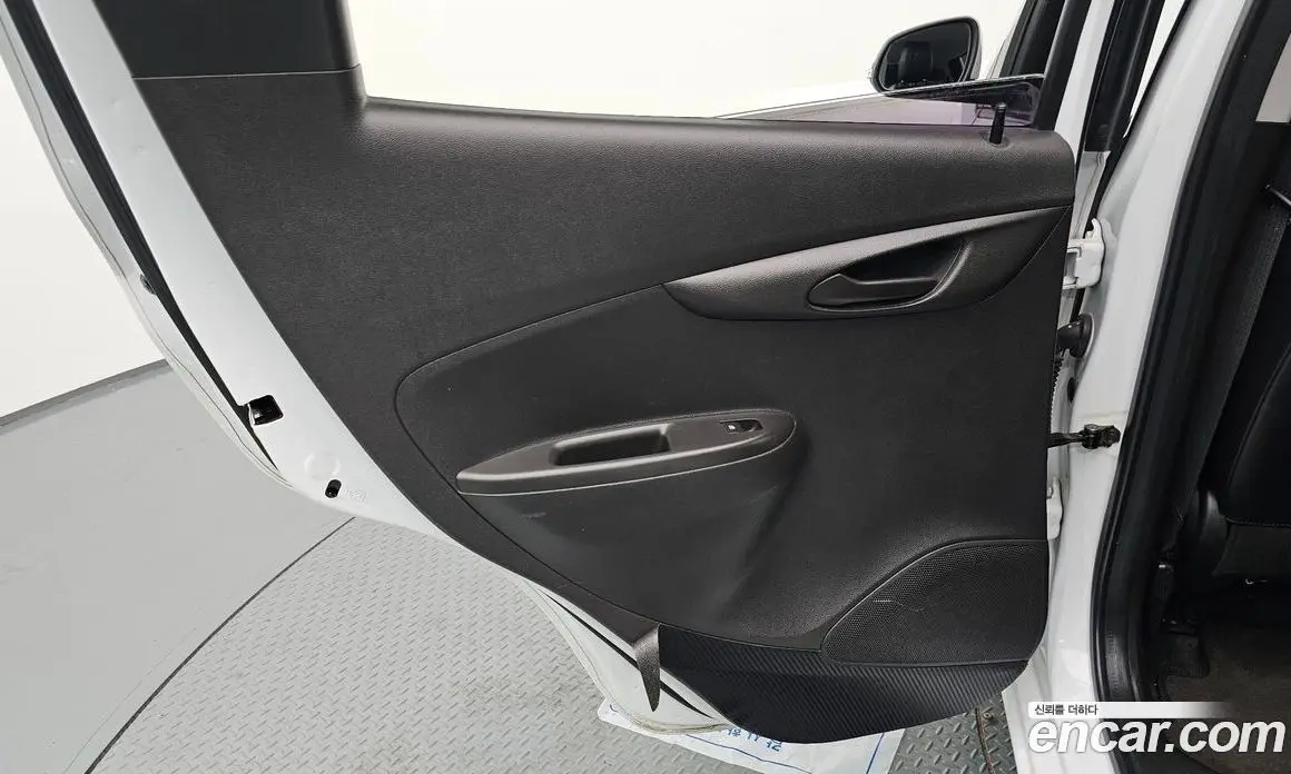 Chevrolet Spark 2016 1.0 автомат (гидро), фото 15