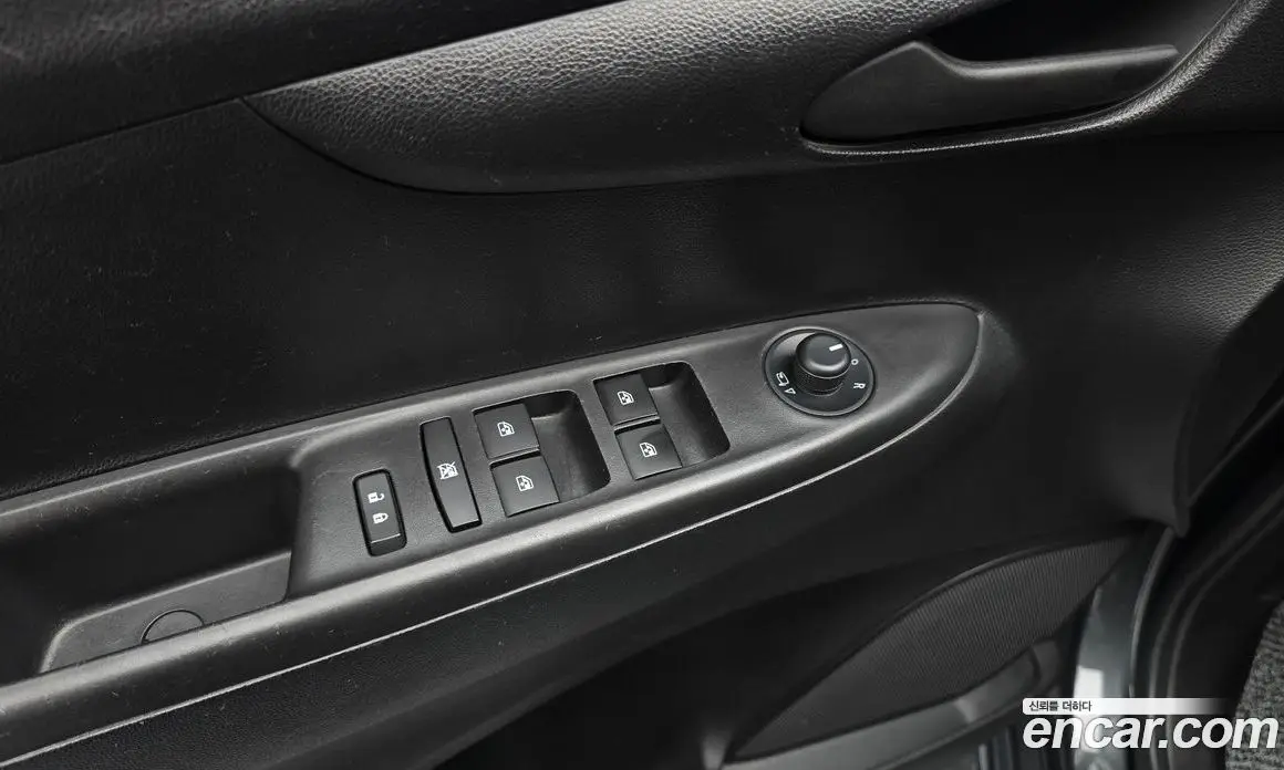 Chevrolet Spark 2016 1.0 автомат (гидро), фото 23