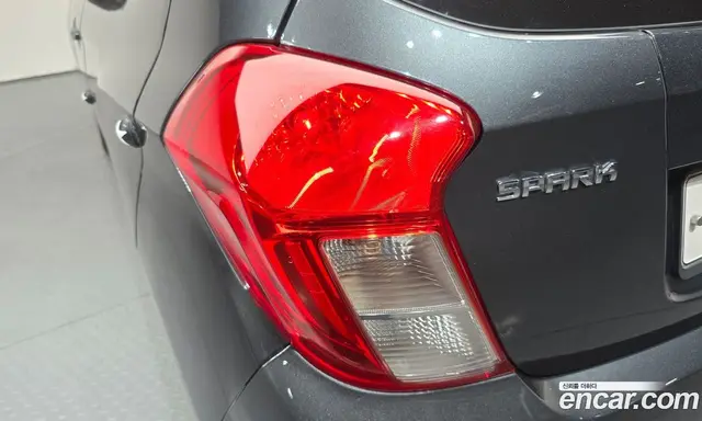Chevrolet Spark 2016 1.0 автомат (гидро), миниатюра 9