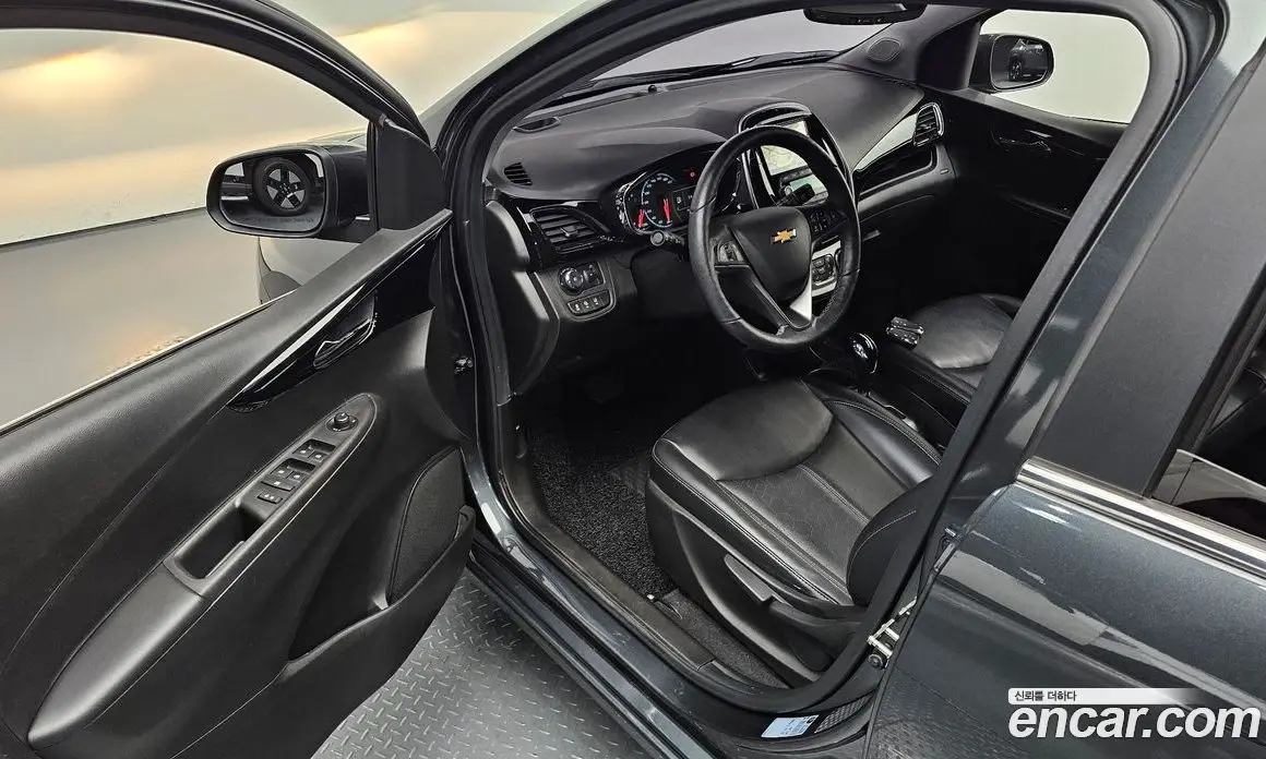 Chevrolet Spark 2017 1.0 автомат (гидро), фото 12