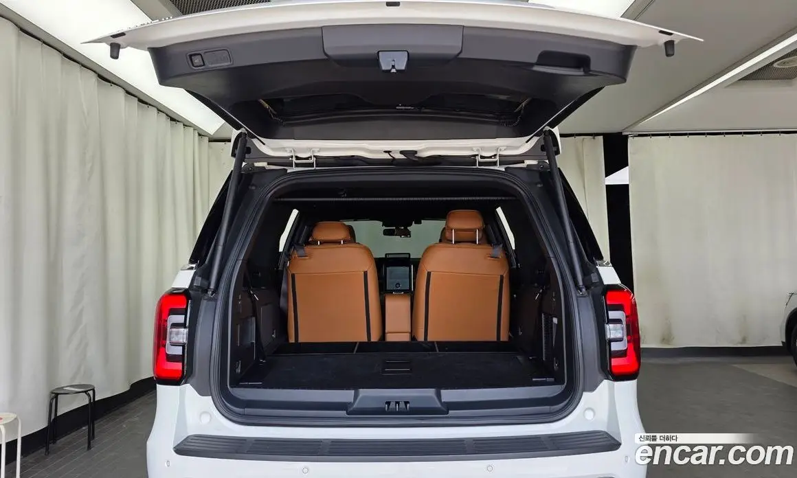 Ford Expedition 2023 3.5 автомат (гидро), фото 26