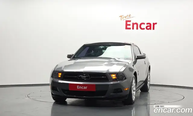 Ford Mustang 2010 4.0 автомат (гидро), миниатюра 3