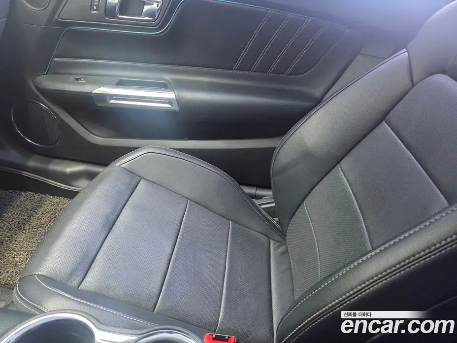Ford Mustang 2017 5.0 автомат (гидро), фото 10