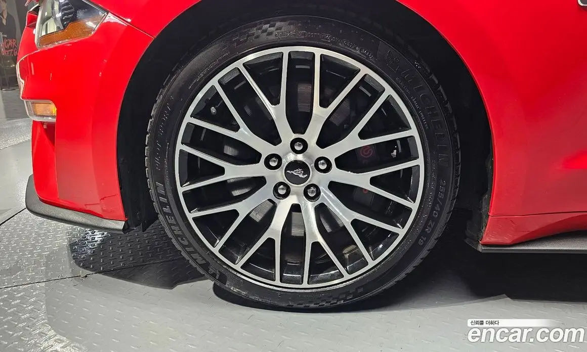 Ford Mustang 2019 5.0 автомат (гидро), фото 5