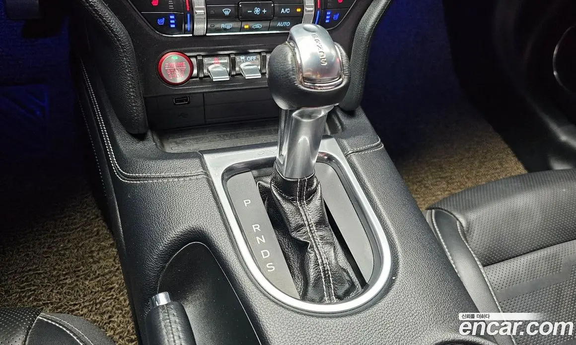 Ford Mustang 2019 5.0 автомат (гидро), фото 9