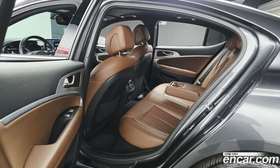 Genesis G70 2018 2.0 автомат (гидро), фото 17