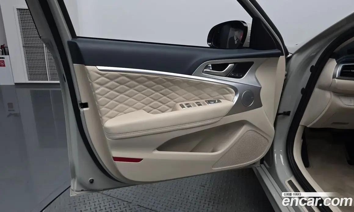 Genesis G70 2023 2.5 автомат (гидро), фото 13
