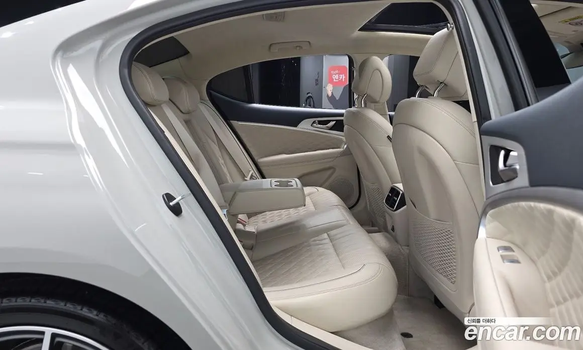 Genesis G70 2023 2.5 автомат (гидро), фото 17