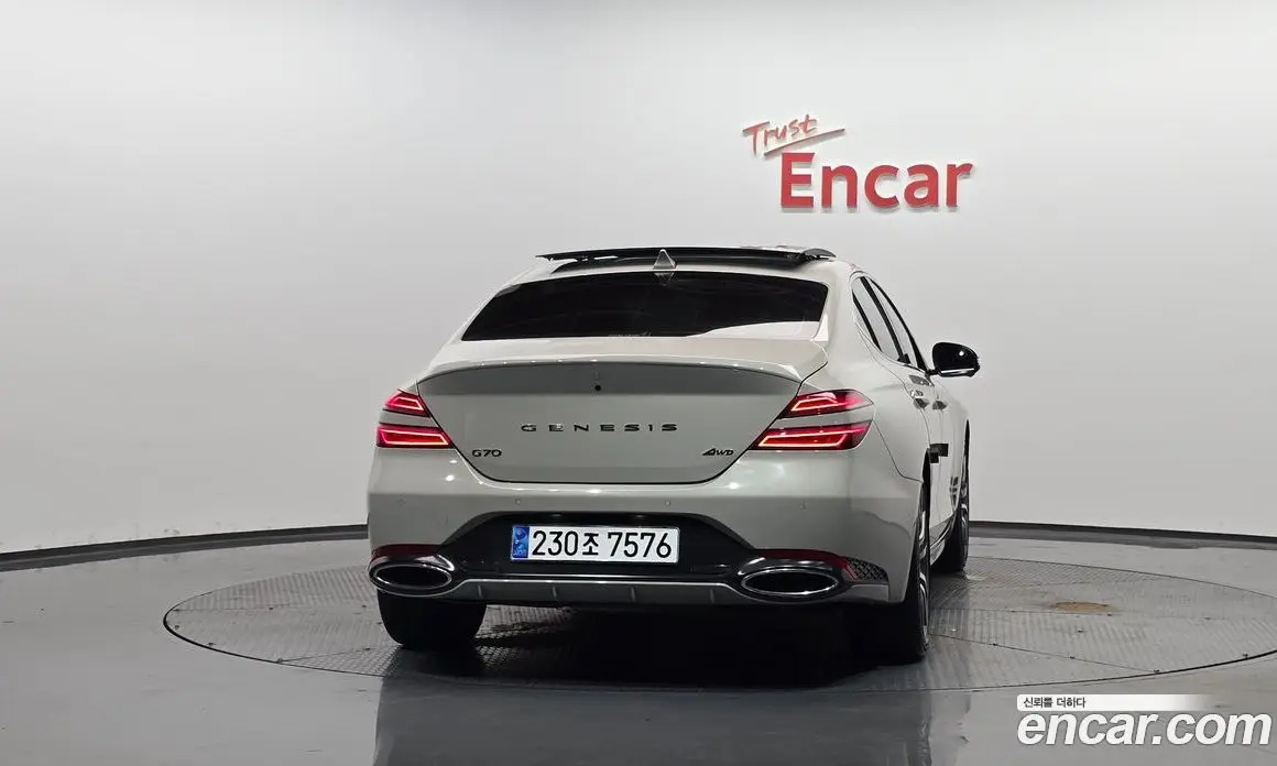 Genesis G70 2023 2.5 автомат (гидро), фото 3