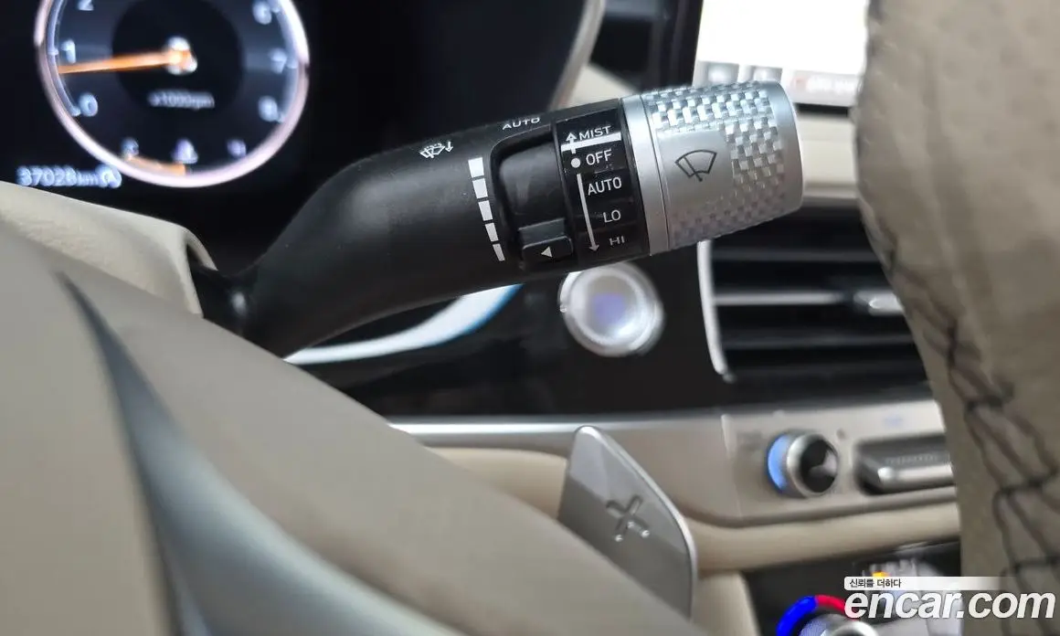 Genesis G70 2023 2.5 автомат (гидро), фото 26