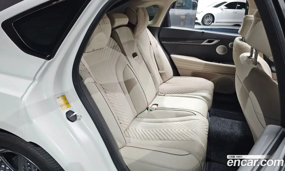 Genesis G80 2023 2.5 автомат (гидро), фото 17