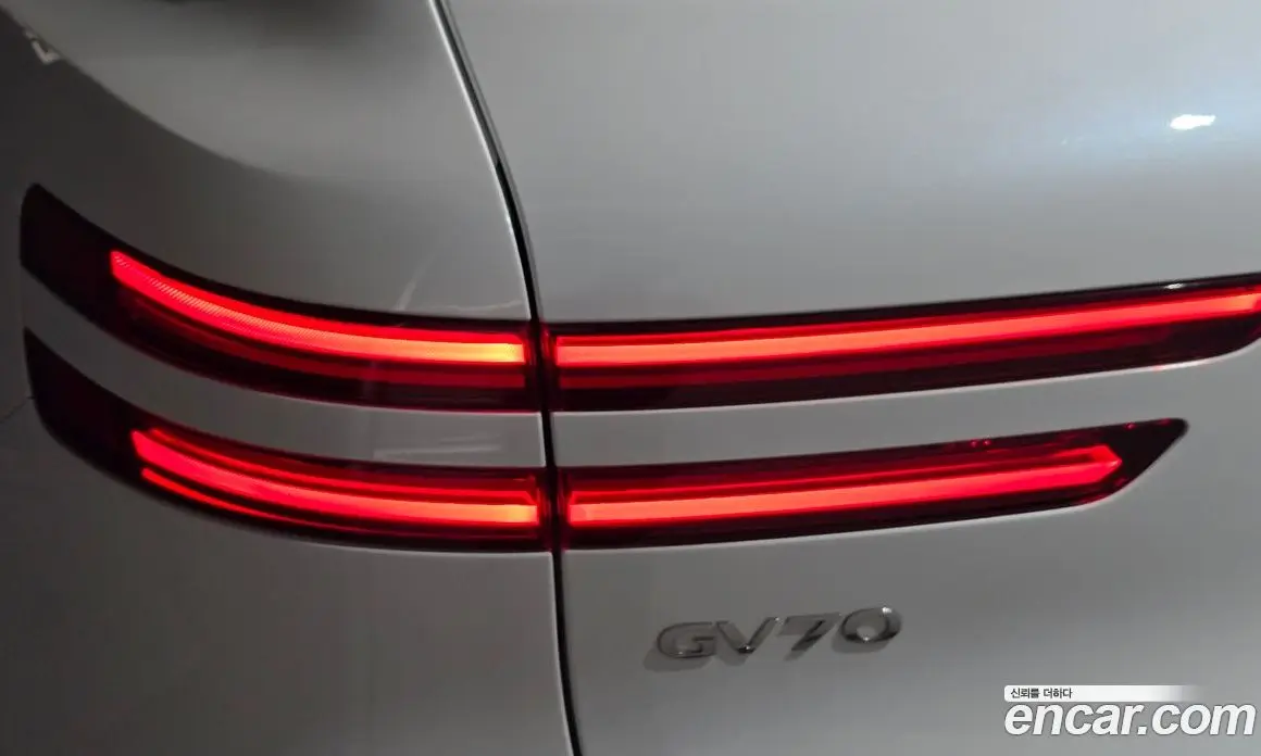 Genesis GV70 2024 2.5 автомат (гидро), фото 9