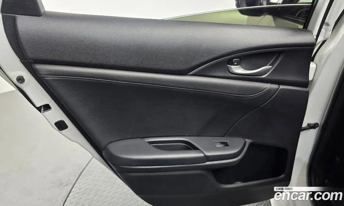 Honda Civic 2017 2.0 автомат (гидро), фото 15