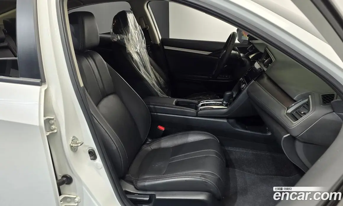 Honda Civic 2017 2.0 автомат (гидро), фото 16