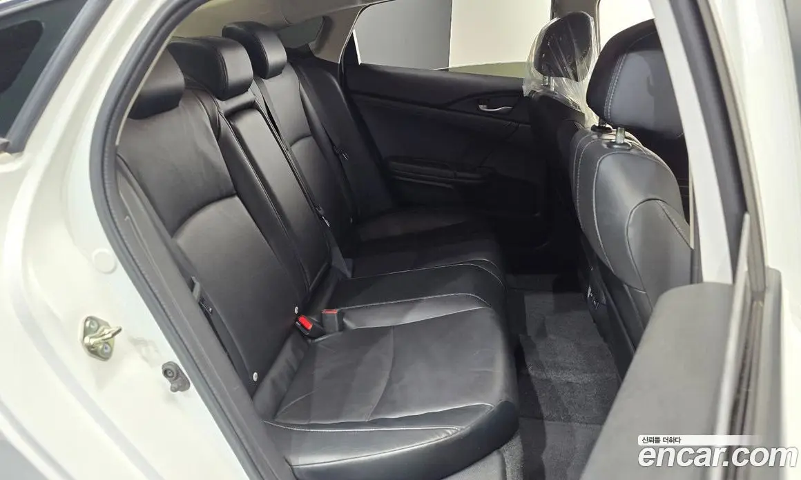 Honda Civic 2017 2.0 автомат (гидро), фото 17